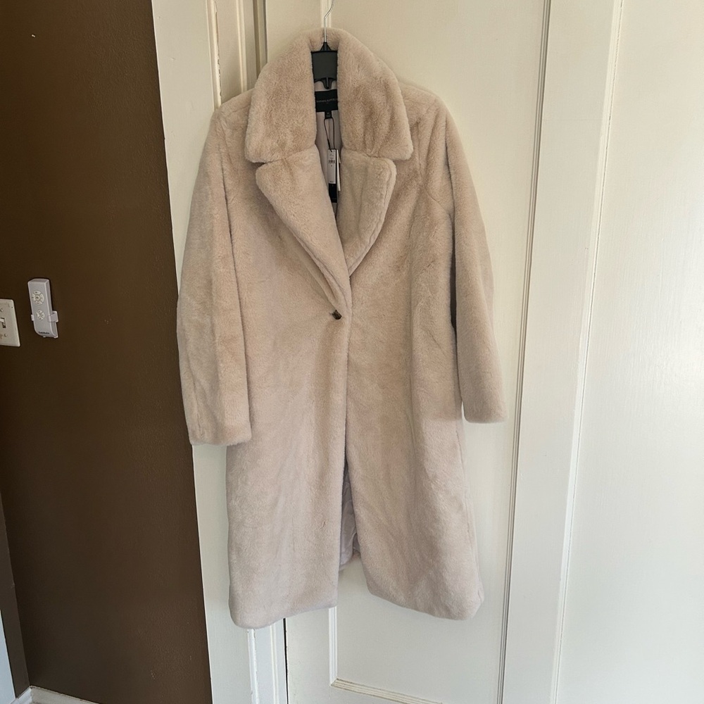 NWT Banana Republic Cream Teddy Jacket in Size Medium